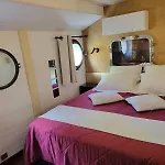 Péniche Mirage-chambre D'hôtes Botel Carcassonne