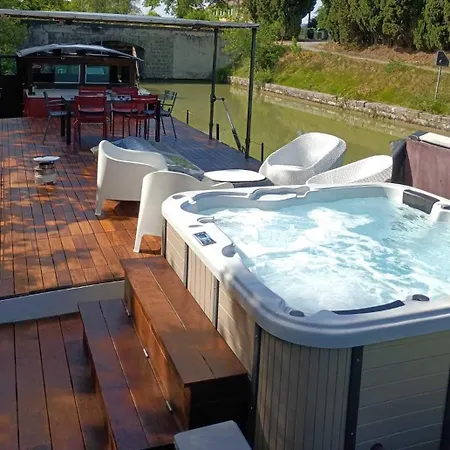 Peniche Mirage-chambre D'hotes Hotel na wodzie Carcassonne