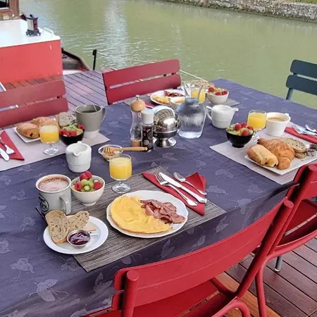Peniche Mirage-chambre D'hotes Carcassonne