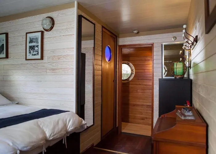 Botel Peniche Mirage-chambre D'hotes *